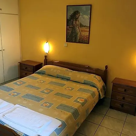 Argo Near Nafplio Apartahotel Nea Kios