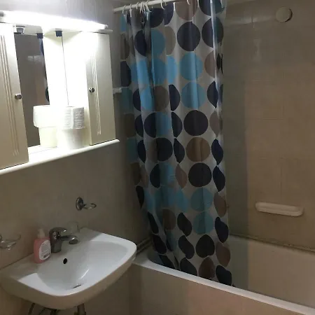 Argo Near Nafplio 公寓式酒店 新基奥斯