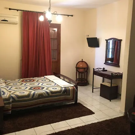 Argo Near Nafplio 公寓式酒店 新基奥斯